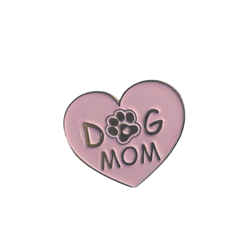 Dog mom enamel heart shape pinback